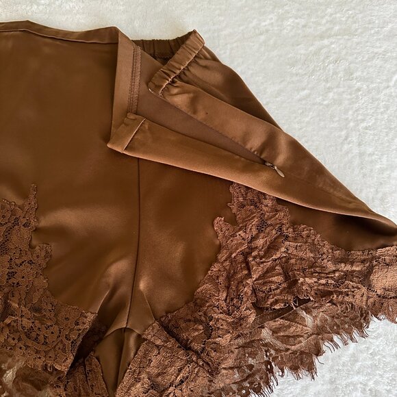 Brown Lace-Trim Silky Satin Shorts Size: S - Loungewear as Outerwear - Picture 10 of 12